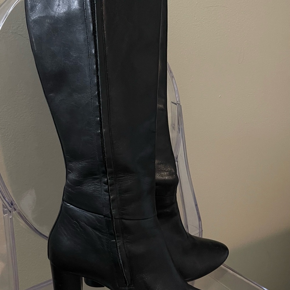 Elegant Black Knee-High Women's Boots
